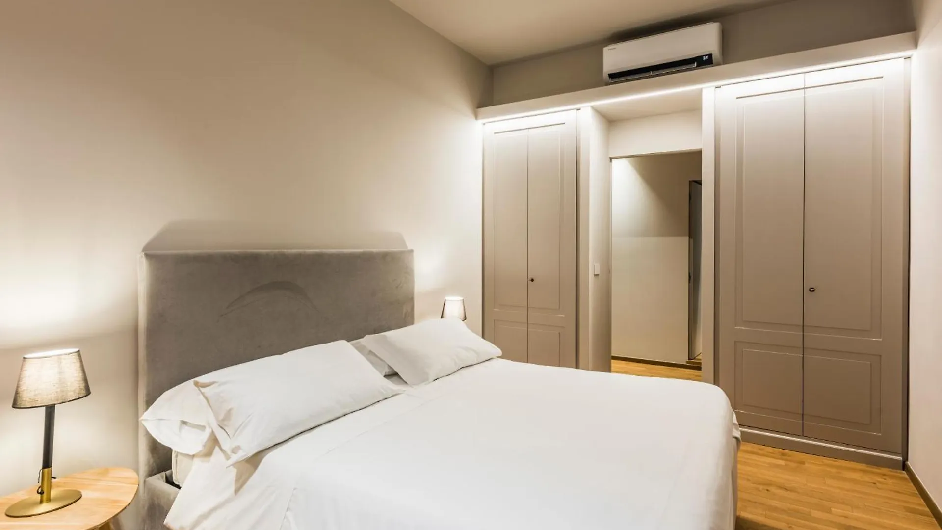 Apartament Ferrini Home - Piazza Trento Katania Włochy